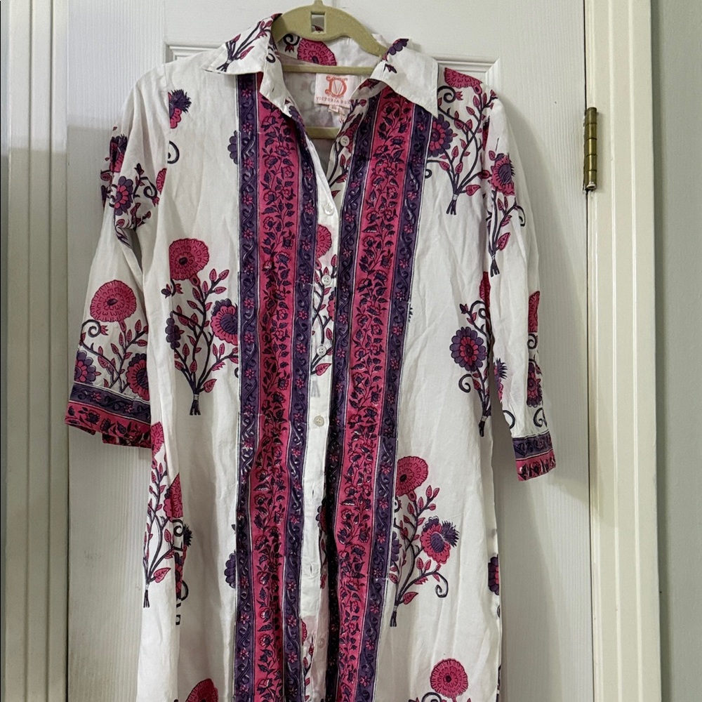 Victoria Dunn White Dress with Pink and Purple Floral Stripes NWOT